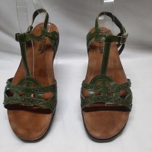 NAOT Olive Green T-Strap Sandal with studs Made in Israel 42/9
